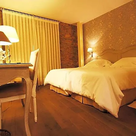 Donas Del Portazgo Hotel
