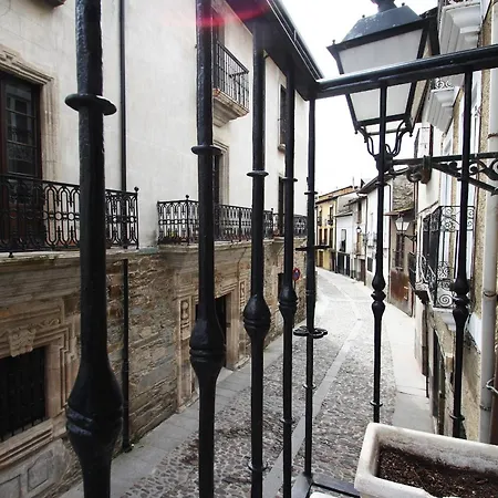Donas Del Portazgo Villafranca Del Bierzo