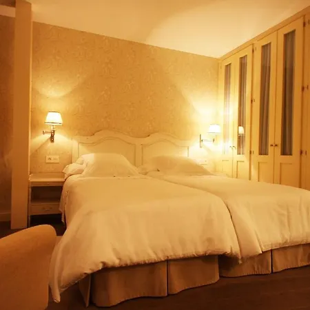 Doñas Del Portazgo Villafranca Del Bierzo