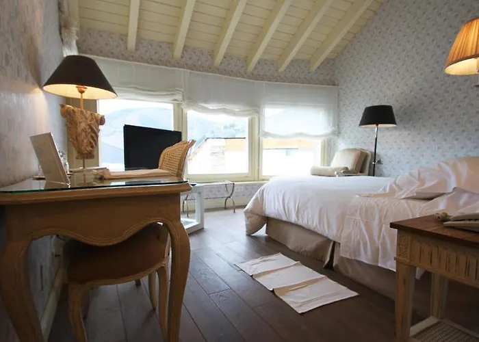 Hotel Donas Del Portazgo Villafranca Del Bierzo